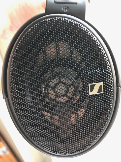 HD660S-2