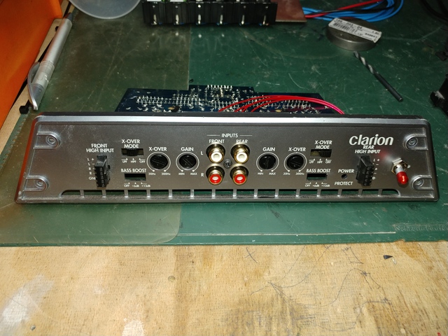 Interner Y-Cinch-Adapter Clarion APX4241E