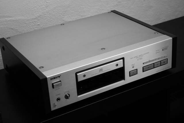 Sony CDP-X77ES