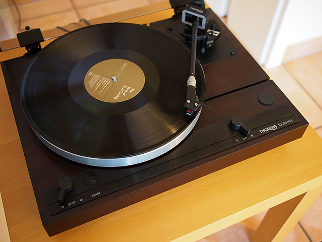 Thorens TD320-2