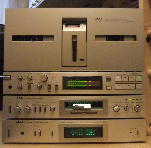 Akai GX 77