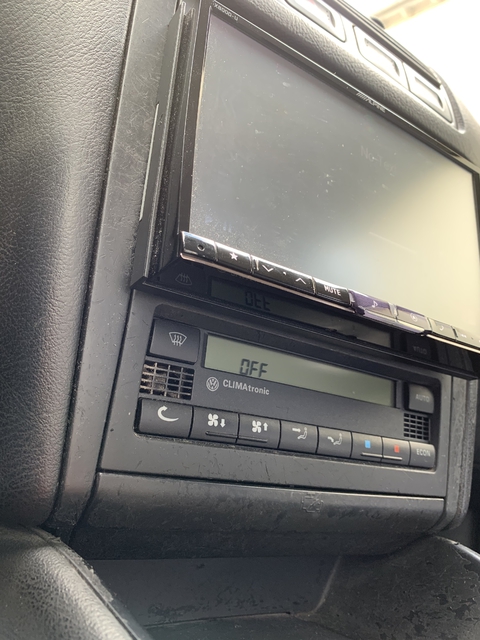 Alpine X800D-U In Golf 4 - Probleme Einbauposition