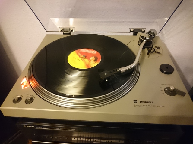 Technics SL-1500