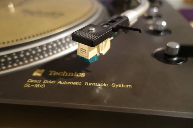 Technics SL 1610