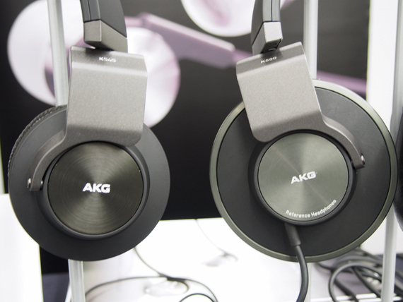 AKG K550 Vs K545