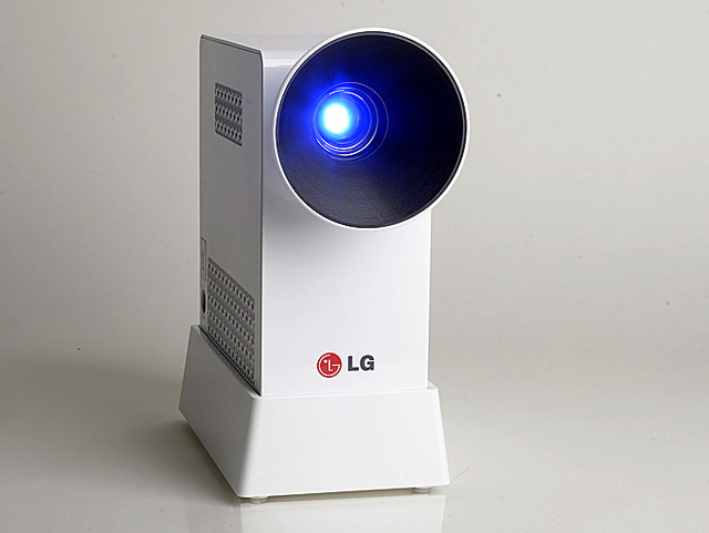 01   LG PG60   Front MBR6007
