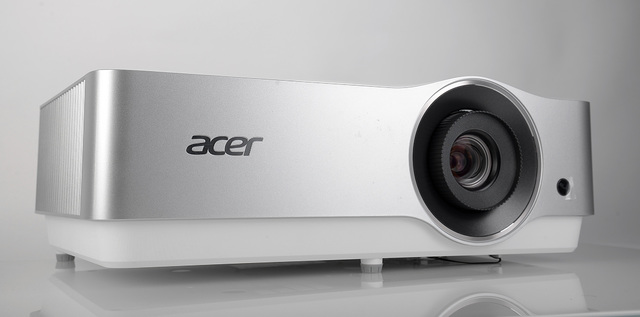 02 - Acer VL7860 - Front - Foto Michael B. Rehders