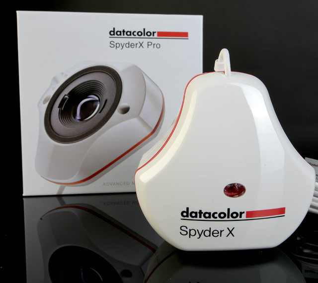 Datacolor Spyder X   Mit Verpackung    Foto Michael B  Rehders