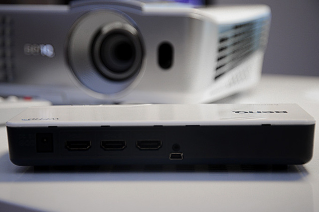 Internet   Benq W1070+W   Transmitter  Foto Michael B  Rehders MBR8309