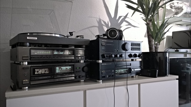 Onkyo INTEGRA (2)