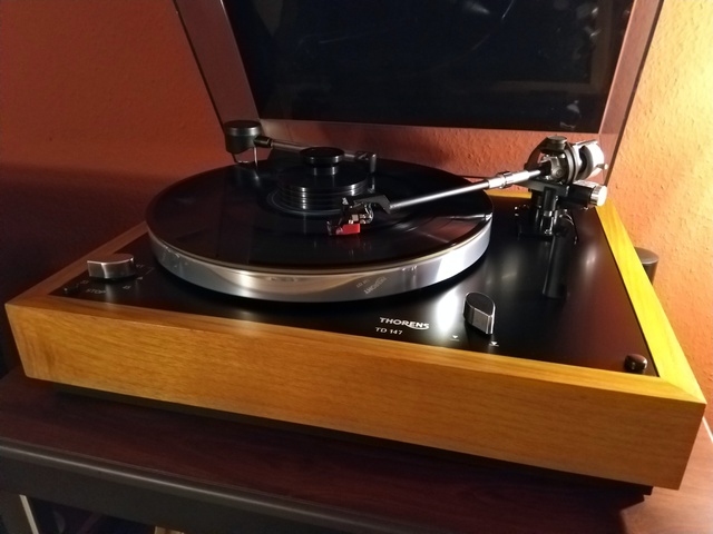 Thorens TD 147