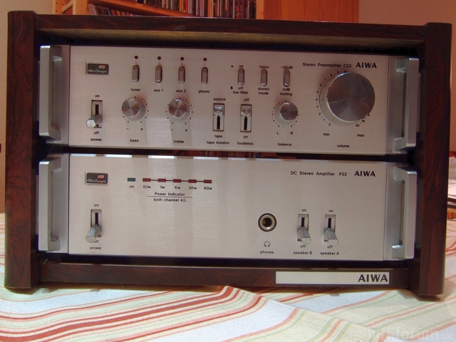 AIWA 001