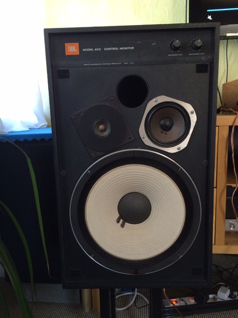 JBL 4312 LR