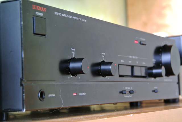 Luxman LV110