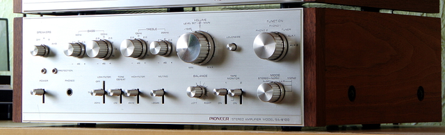 Pioneer SA8100