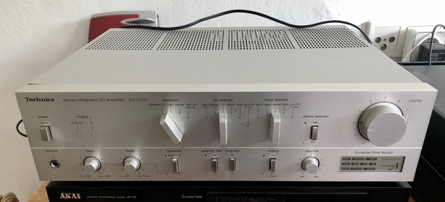 Technics SU-V707