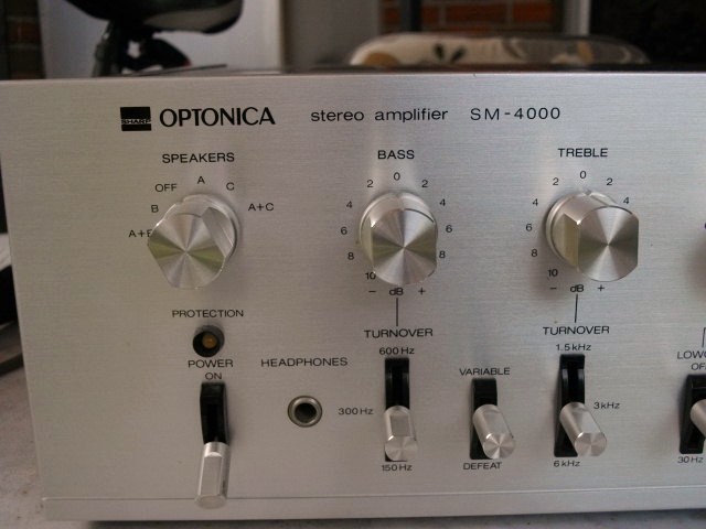 Optonica 012