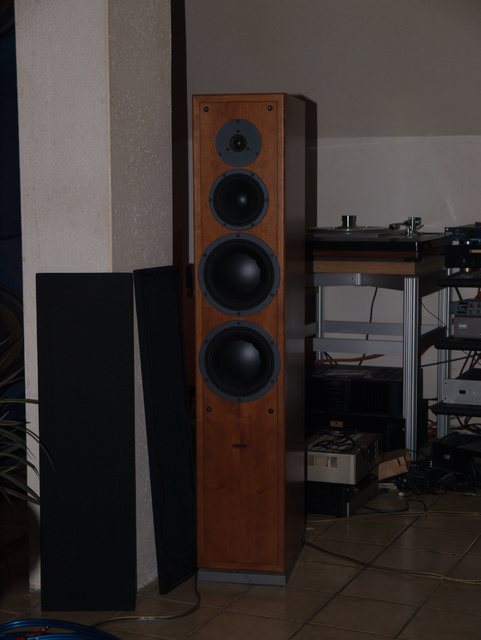 Dynaudio Contour 3.3