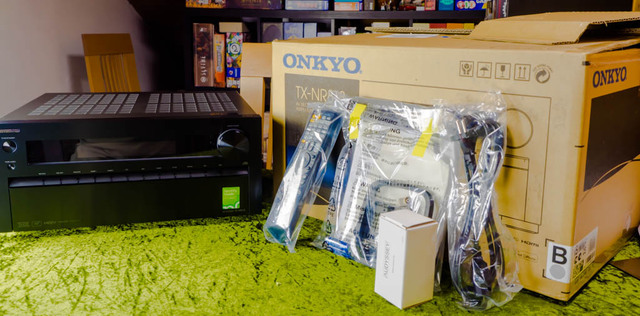 Onkyo TX-NR818