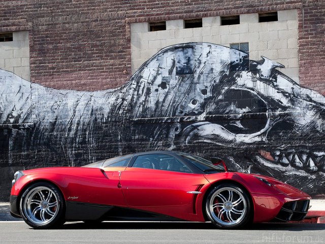 Pagani Huayra 2012 1600x1200 Wallpaper 0a