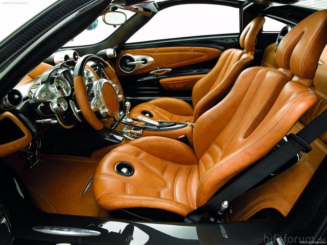 Pagani-Huayra_2012_1600x1200_wallpaper_2d