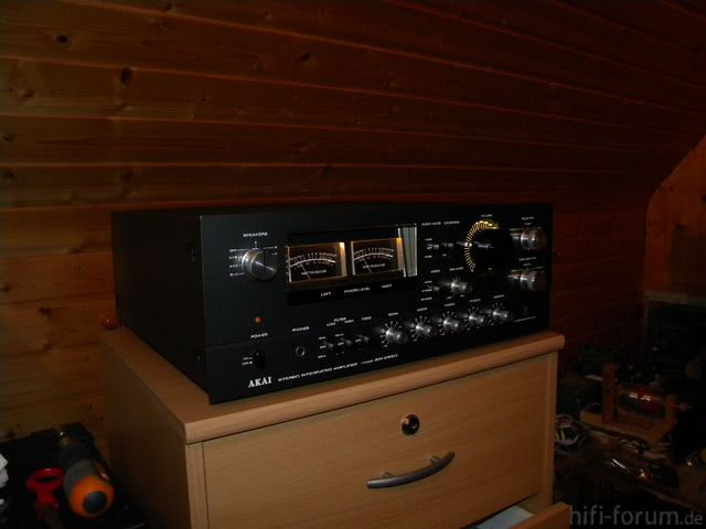 AKAI 2950 mit neuen Birnchen