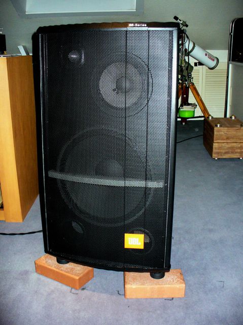 JBL M360