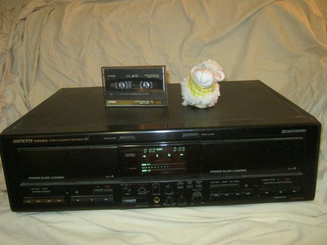 Onkyo Stereo- Doppel- Kassettendeck TA-RW 9090