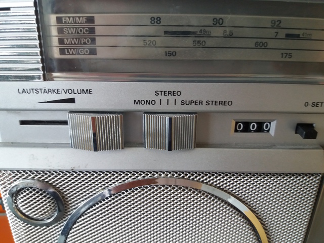 Detail Grundig RR 710