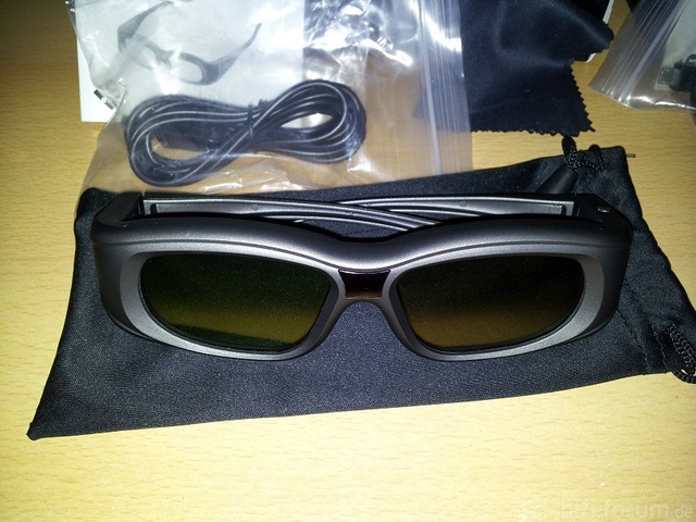 Universal 3D Brille