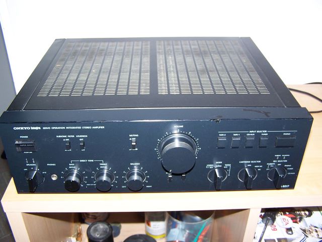 Onkyo A 8017