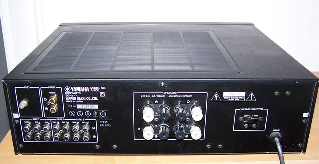 Yamaha A 700