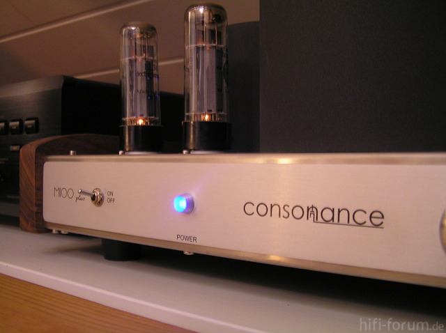 Opera Consonance M 100 Plus