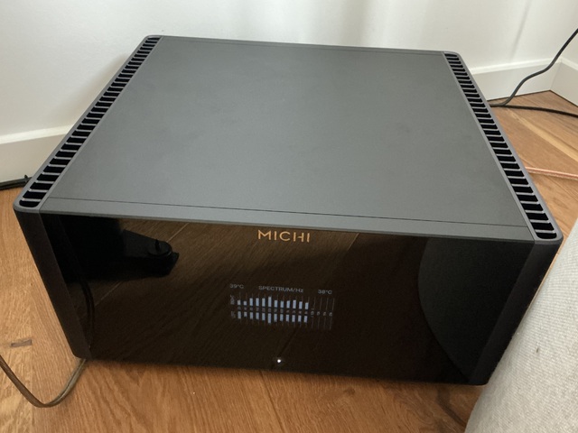 Rotel Michi S5