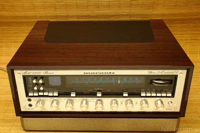 Marantz 4400 Mahagoni Hochglanz 1