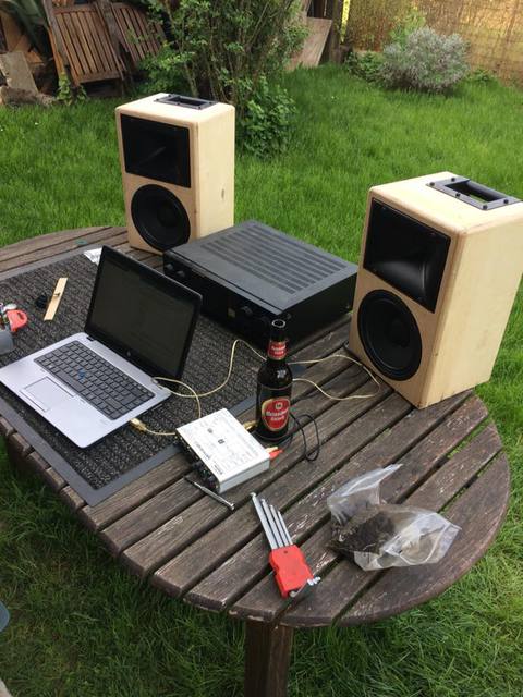 [Bild: probehoren_1220859.jpg]