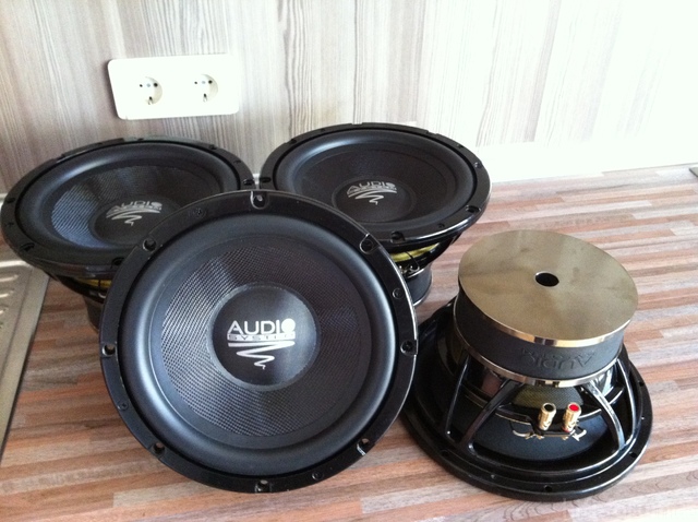 audio system hx 12 sq