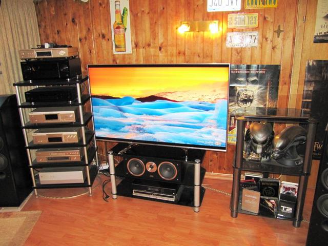 Panasonic TX-58DXX789 3