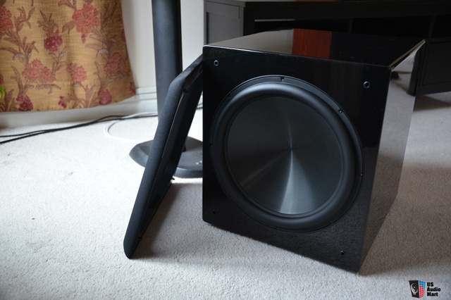 Rythmik E15 Sealed Subwoofer In Gloss Finish