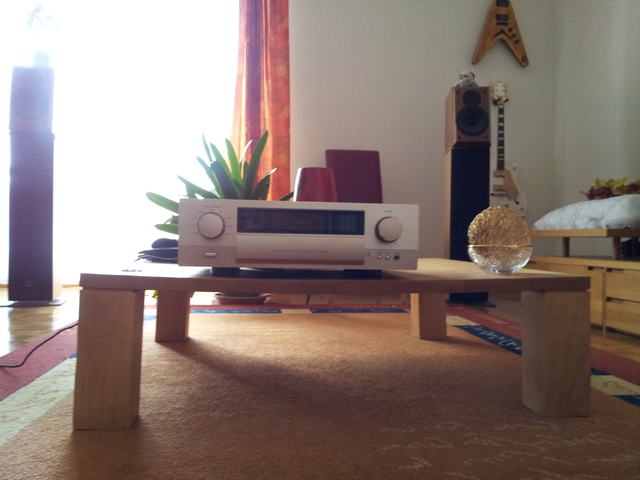 Accuphase C-2110