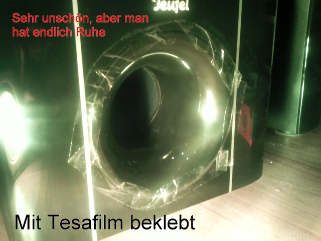 Mit Tesafilm