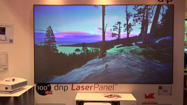 DNP Laser Beamer Mit Leinwand