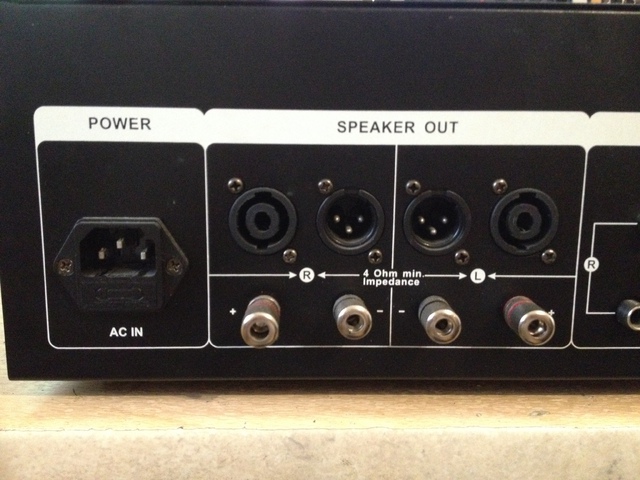 Skytec AMP 2000