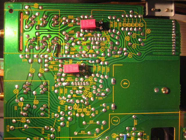 Hitachi HA-5700 parallel film capacitors example 1