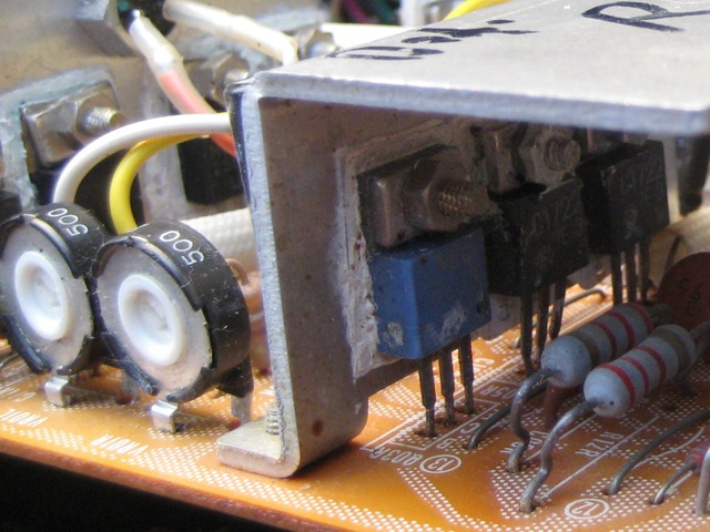 HMA-8300 three transistors of second differential stage heat stress 10W