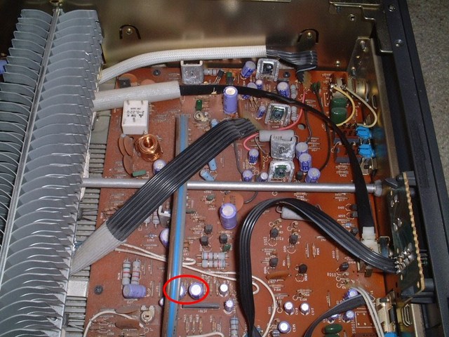 NAD 3150 Inside Naked Protection Circuit Capacitors Marked