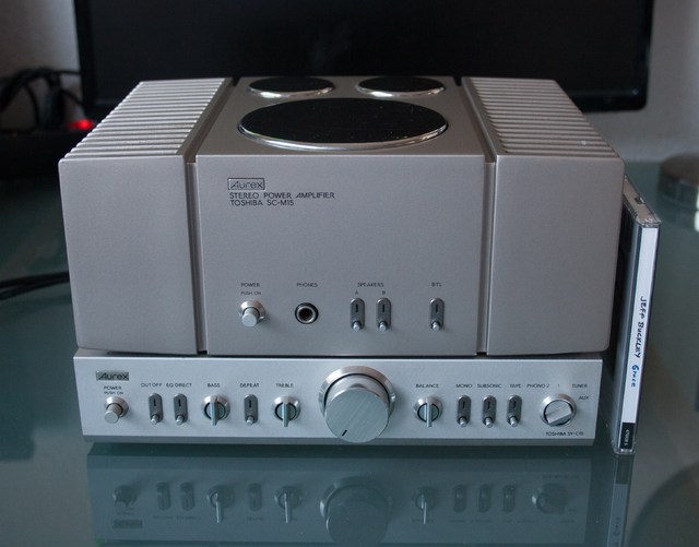 Toshiba Aurex System 15 Power Amp and Preamp