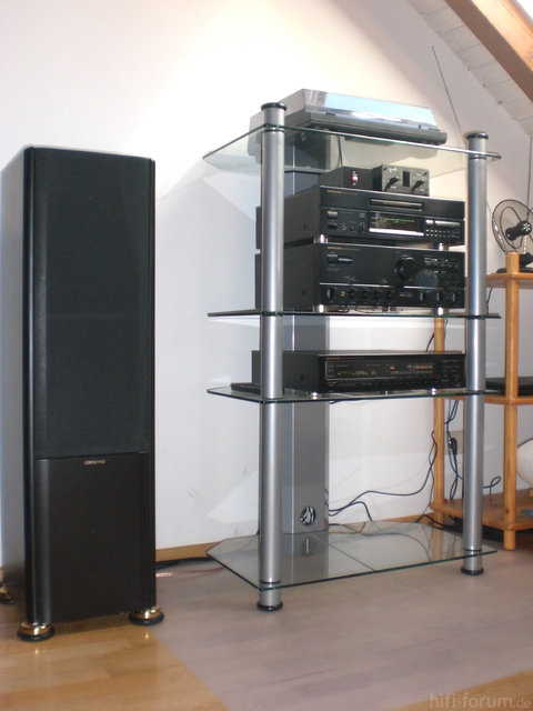 ONKYO Turm