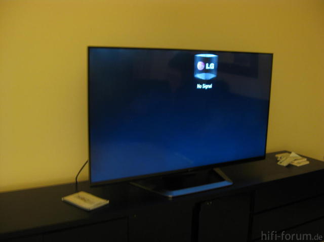 LG LM6700 Blickwinkel Schwarz