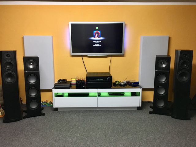 KEF Q700 vs. Phonar Veritas P6 Next 01